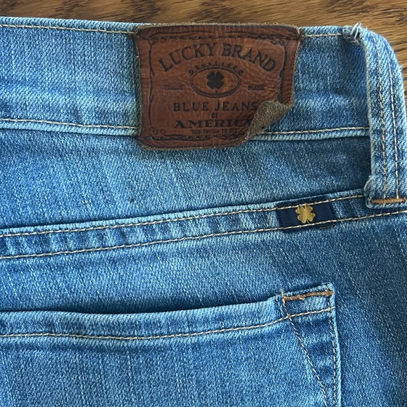 Lucky 🍀 Brand Sofia Capri Jeans - Picture 7 of 9